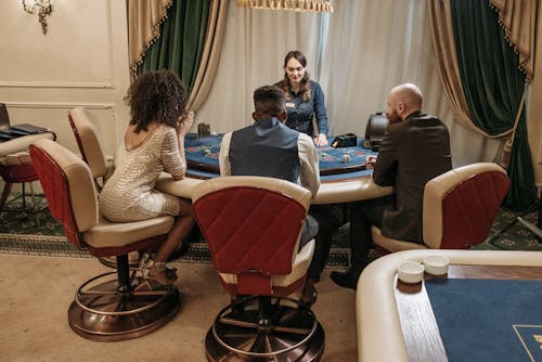 {financial_risk_pexels}